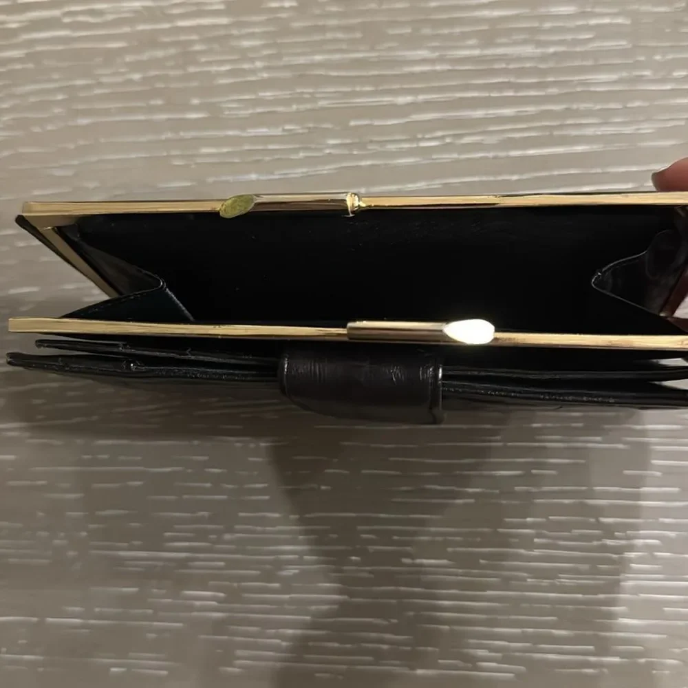VINTAGE 1980s Brown Gold-Tone Structured EEL Skin Multi Compartment Snap Wallet